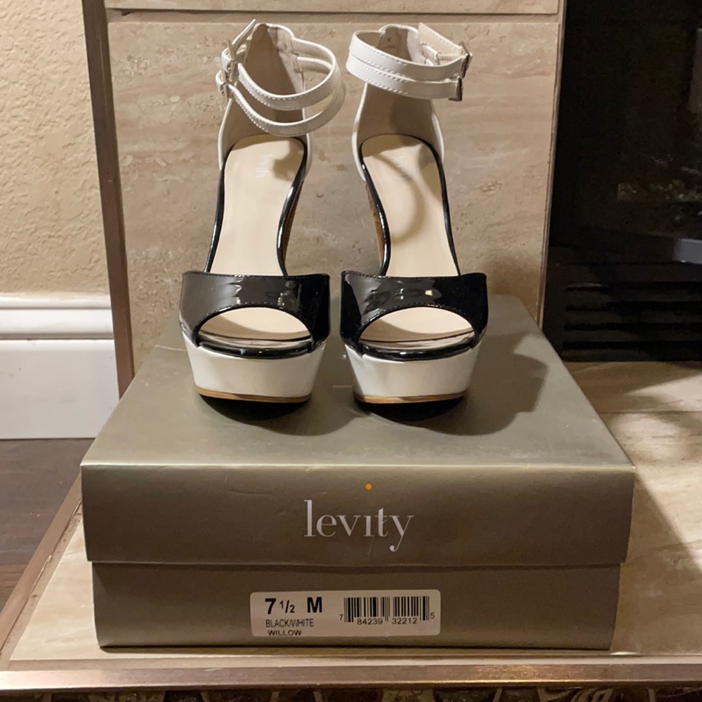 Levity Black and White patent cork wedge Size 7 1/2